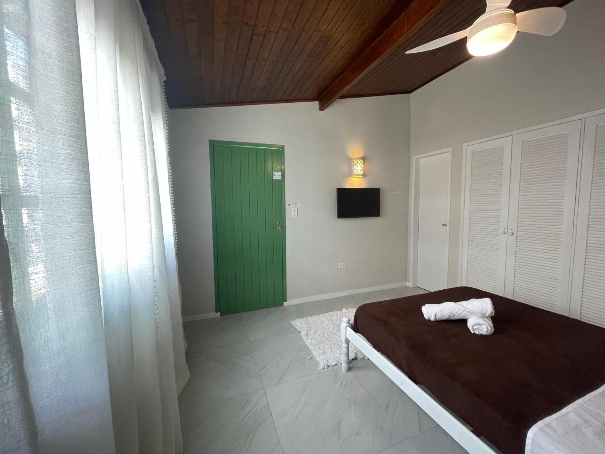 Ka'A Guest House Ubatuba Esterno foto